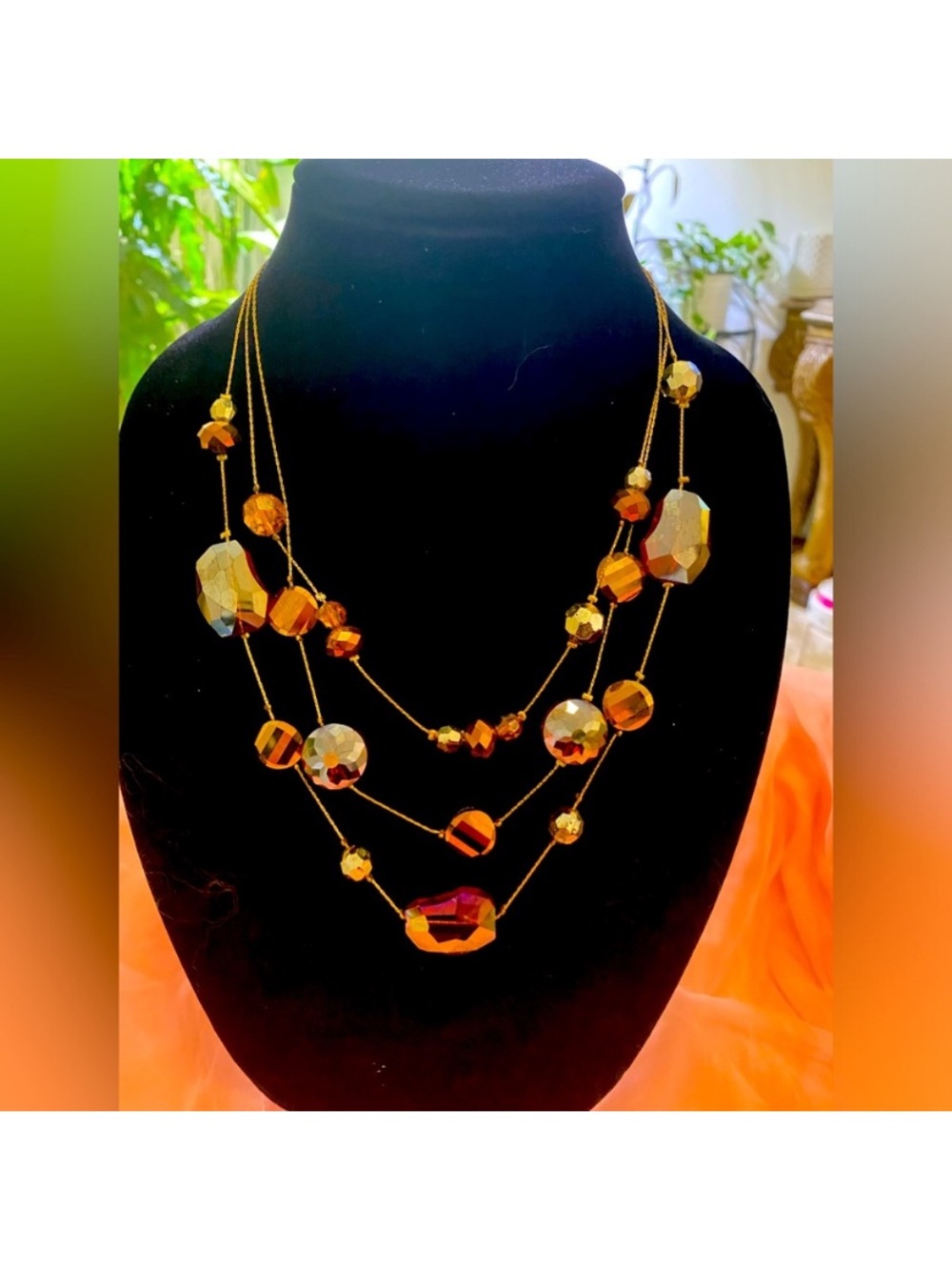 VINTAGE MULTI-STRAND FACETED CRYSTAL STATEMENT NECKLACE - Picture 11 of 11